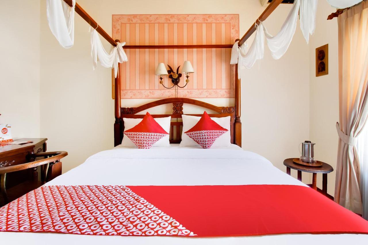 Oyo 3217 The Ts Homestay Malang Eksteriør billede